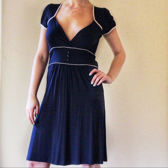 Hugo Boss Dress with white trim - Picture 2 of 7